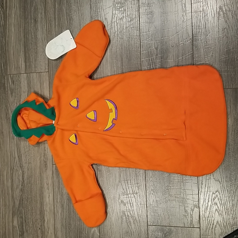BabyGro Pumpkin costume sz 3/6 mos boys or girls NWT